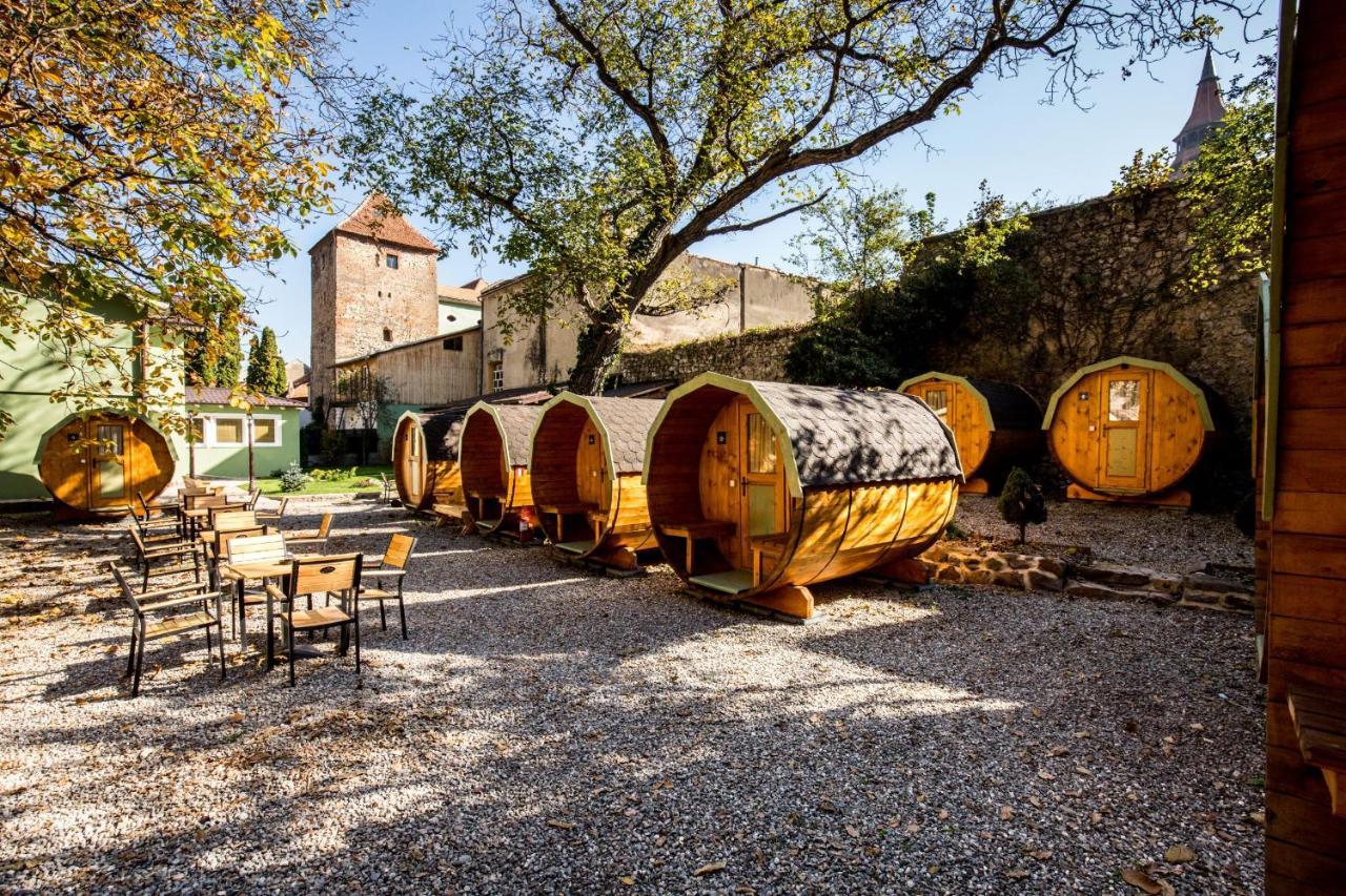Drachenhaus Urban Village Brasov Ngoại thất bức ảnh